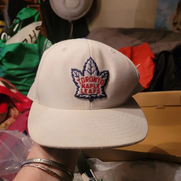 Maple leafs - Picture 7 of 12